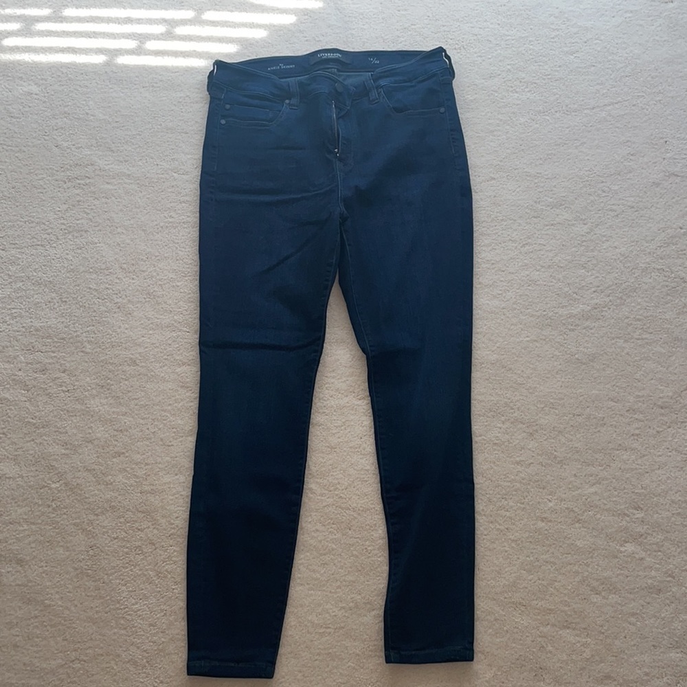 Women’s skinny jeans